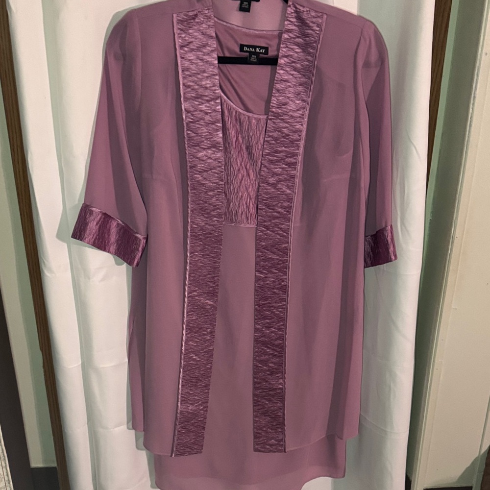 Lavender Dana Kay woman's 2-piece dress and jacket set size 18W